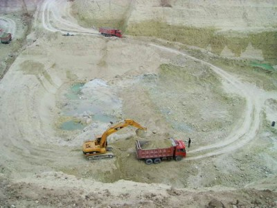 鈉基膨潤土 鈉基膨潤土